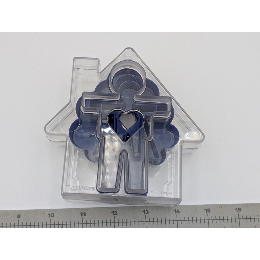 Tupperware Nesting Cookie Cutter Set Complete House Tree Family Bear